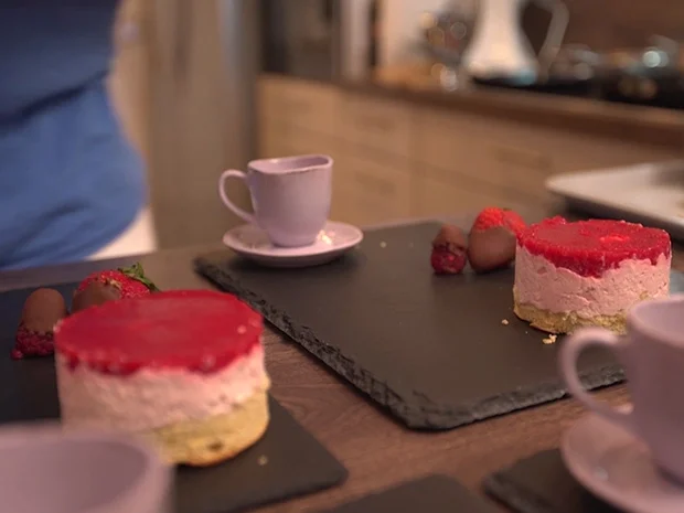 Apfeltarte mit Parfait von der weißen Schokolade - Rezept - Bild Nr. 2