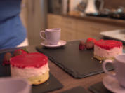 Himbeer-/Erdbeertürmchen mit Schokofrüchten - Rezept - Bild Nr. 2