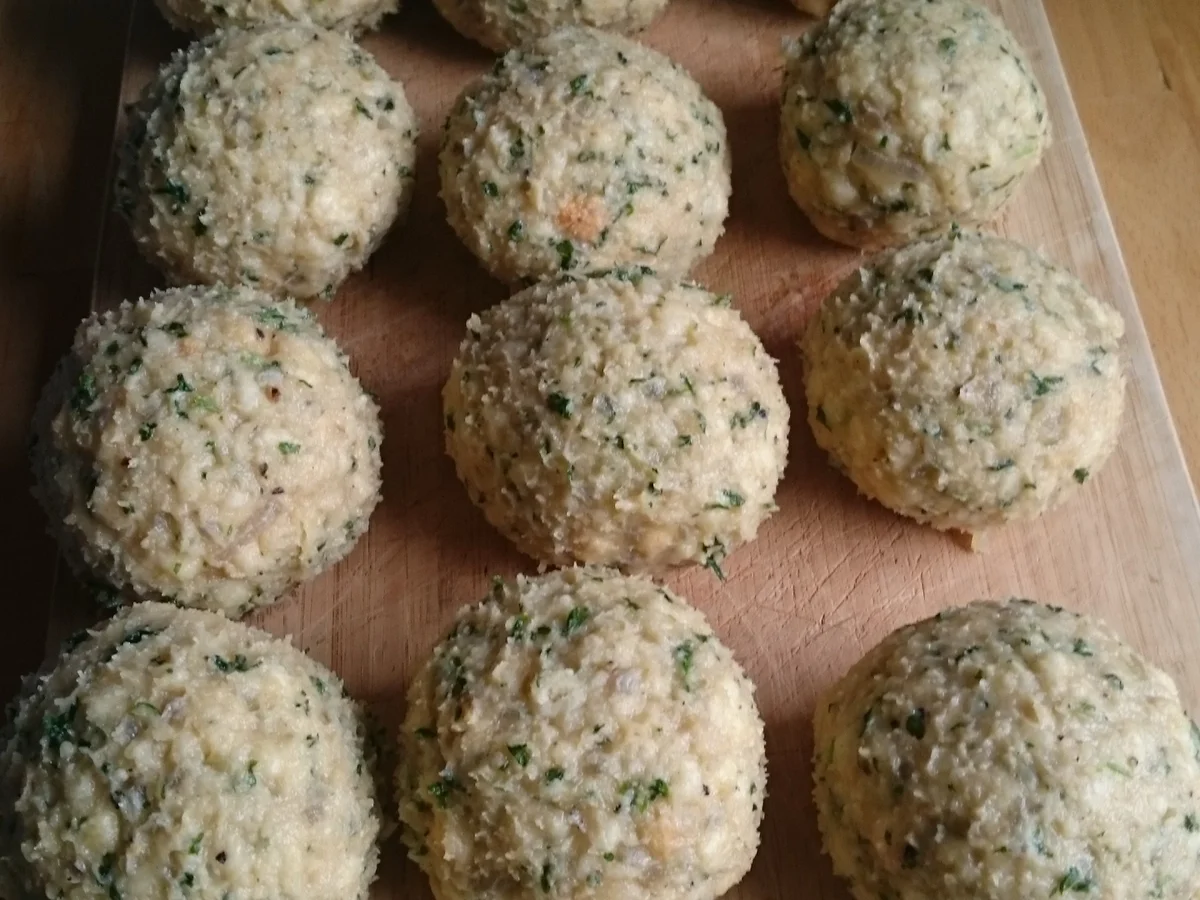 Wildschwein Gulasch mit Semmelknödel - Rezept - Bild Nr. 9041