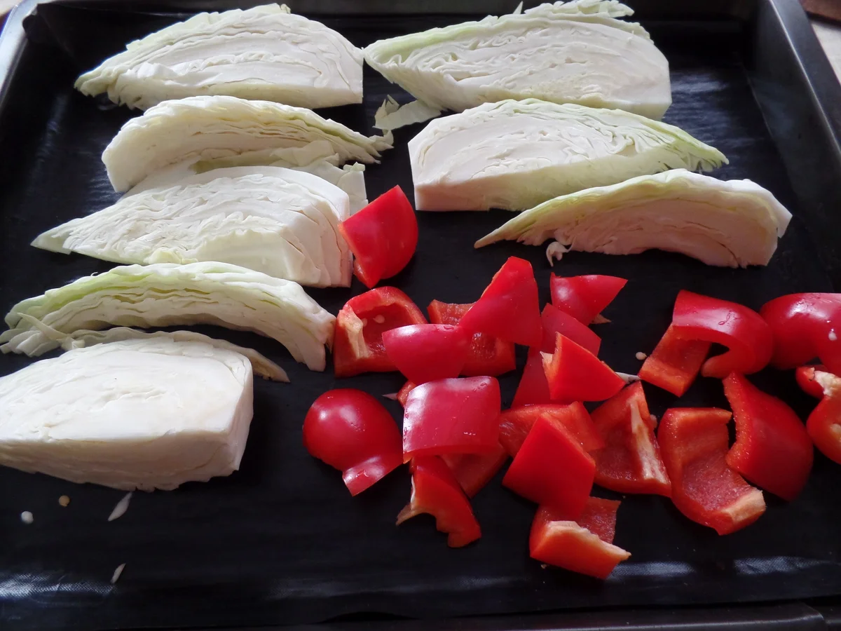 Leberkäse mit Spitzkohl und Paprika on Top mit einem Senf-Dip - Rezept - Bild Nr. 9099