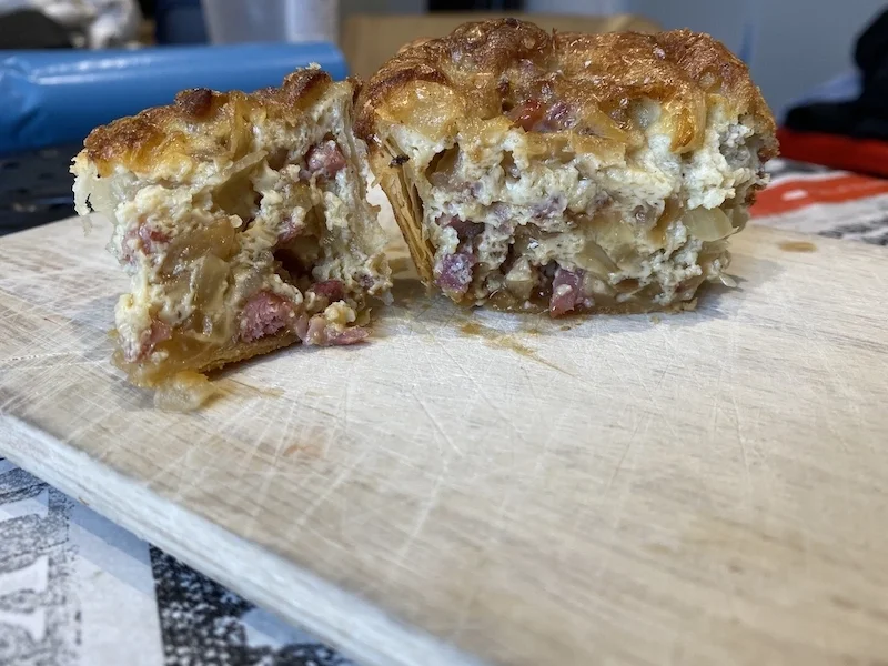 Rezept: Perci's Zwiebelkuchenmuffins Bild Nr. 9108 Perci's Zwiebelkuchenmuffins - Rezept - Bild Nr. 9108