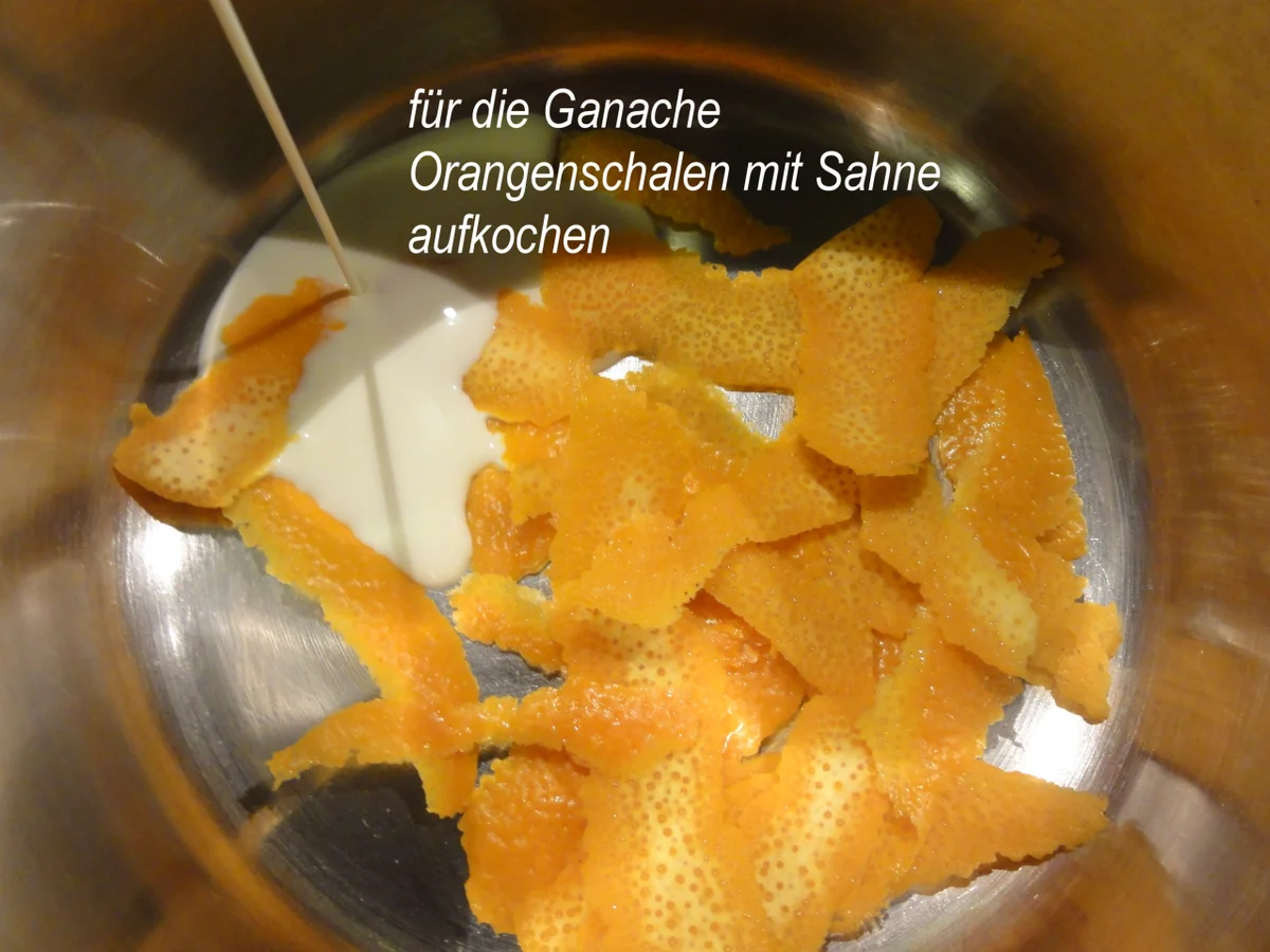 Rezept: Biskuit: HALLOWEEN ~ ORANGEN ~ KÜRBISTORTE = Kochbar Challenge 10.0 (Oktober 2019) Bild Nr. 4 Biskuit: HALLOWEEN ~ ORANGEN ~ KÜRBISTORTE = Kochbar Challenge 10.0 (Oktober 2019) - Rezept - Bild Nr. 4