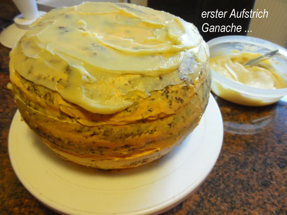 Rezept: Biskuit: HALLOWEEN ~ ORANGEN ~ KÜRBISTORTE = Kochbar Challenge 10.0 (Oktober 2019) Bild Nr. 8 Biskuit: HALLOWEEN ~ ORANGEN ~ KÜRBISTORTE = Kochbar Challenge 10.0 (Oktober 2019) - Rezept - Bild Nr. 8