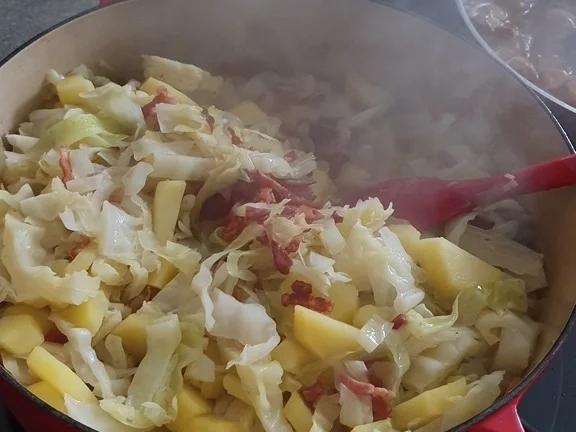 Putengulasch herzhaft und ein bissen Spicy - Rezept - Bild Nr. 3