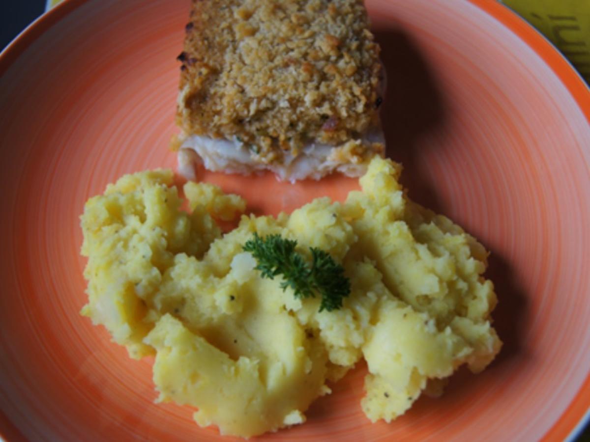 Schlemmerfilet à la Bordelaise mit Kartoffelstampf und mit gemischten Salat - Rezept - Bild Nr. 2