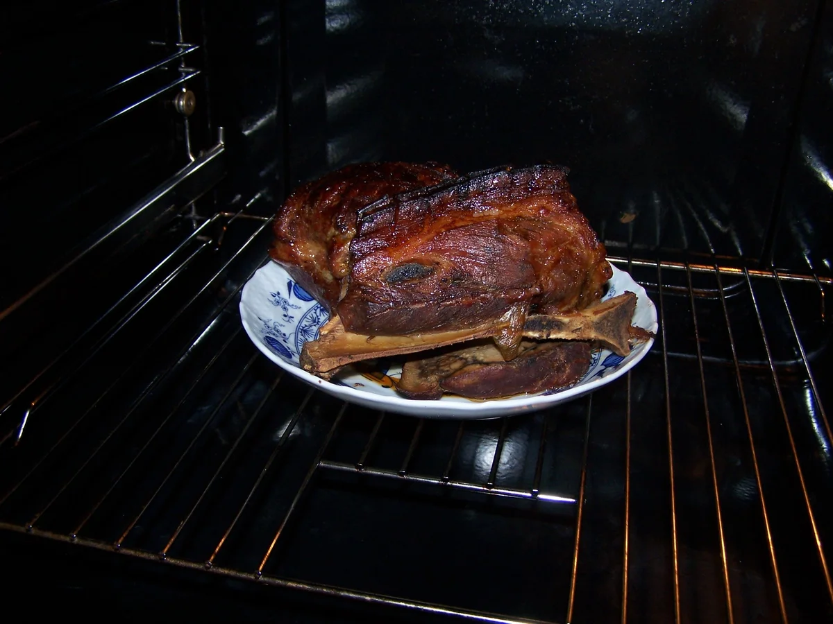 Gemischter Schweinbraten mit Beilage - Rezept - Bild Nr. 10
