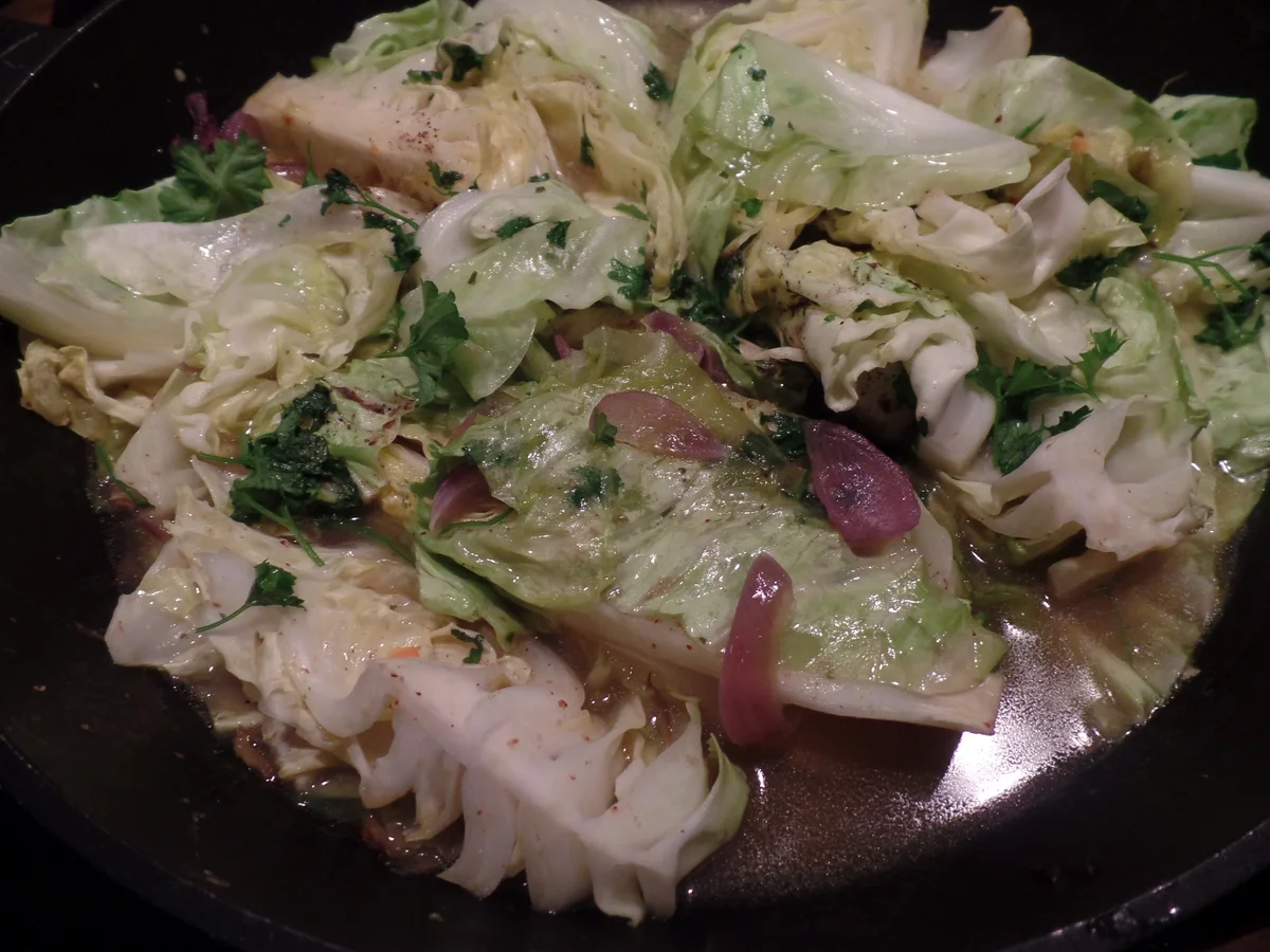 Spitzkohl mit Bohnenpüree und Eiern - Rezept - Bild Nr. 9439