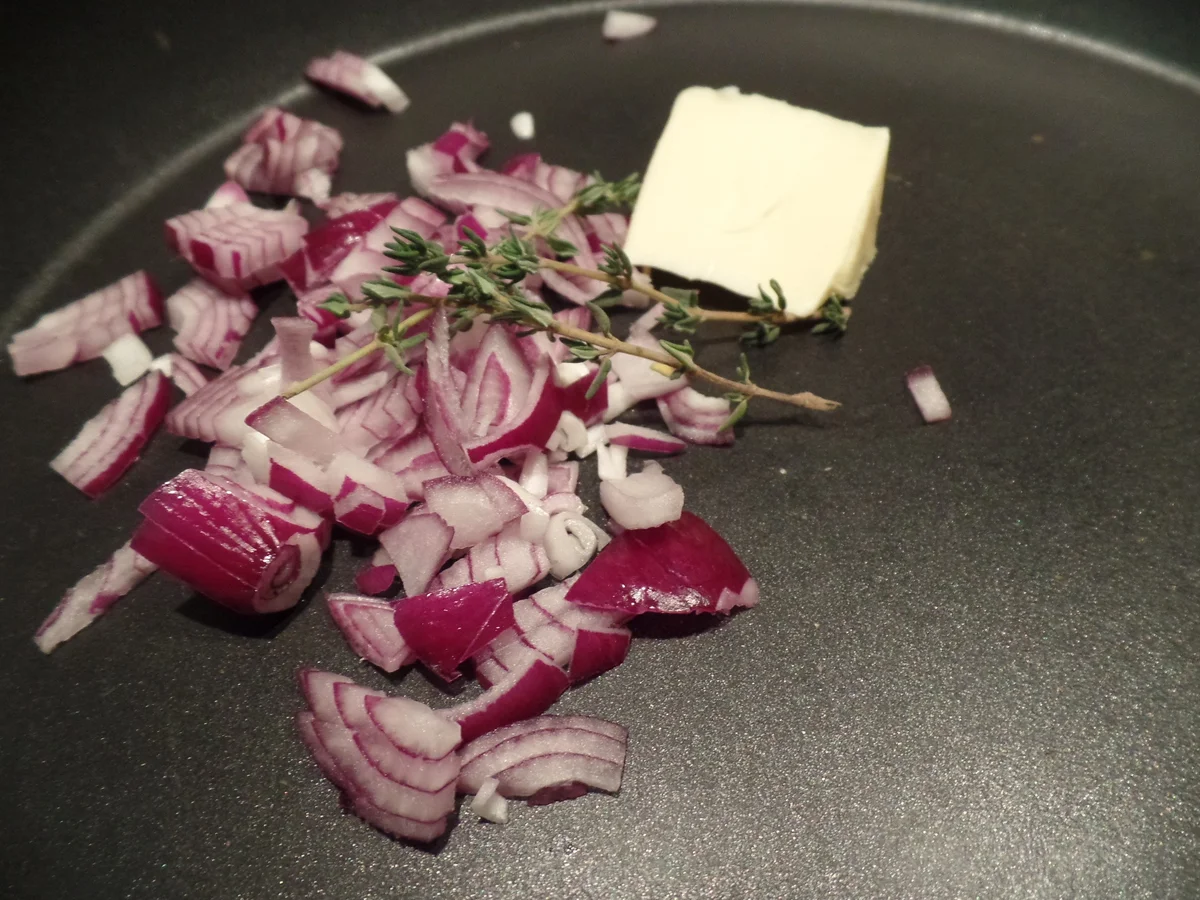 Spitzkohl mit Bohnenpüree und Eiern - Rezept - Bild Nr. 9440