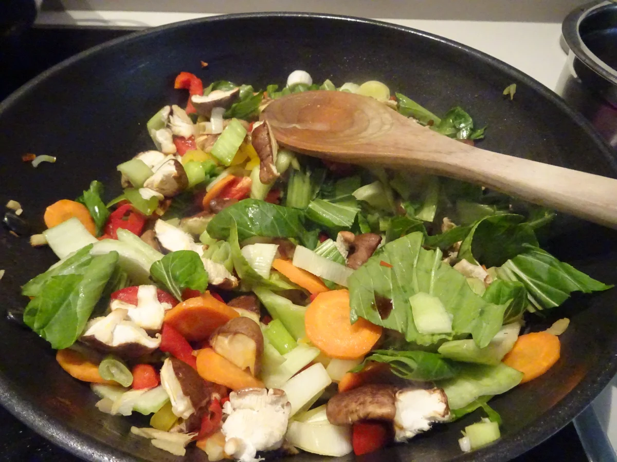 Soja-Huhn mit Gemüse und Reis - Rezept - Bild Nr. 14684