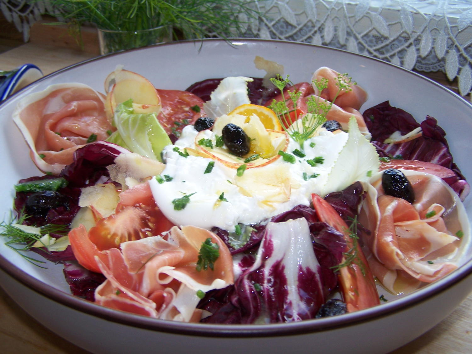 Radicchio -Salat mit Burrata , - Rezept - kochbar.de