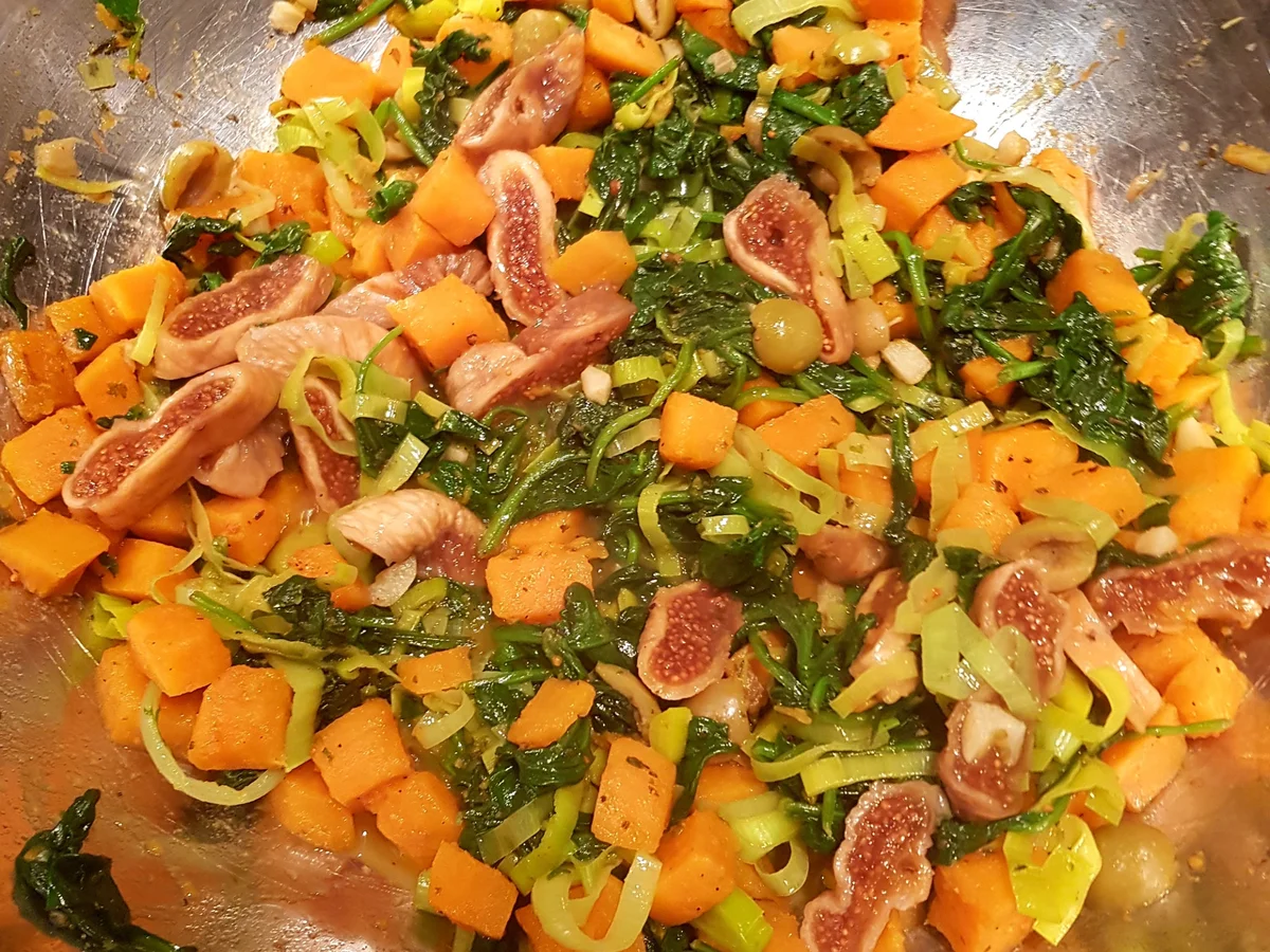 Süßkartoffelpfanne mit Spinat und Feigen - Rezept - Bild Nr. 2