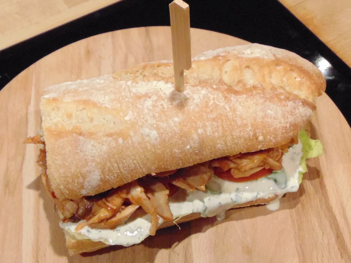 Oli`s PULLED CHICKEN SANDWICH - Rezept - Bild Nr. 2