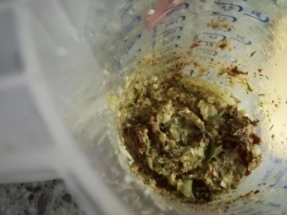 Kräuterbutter mit getrockneten Tomaten - Rezept - Bild Nr. 4