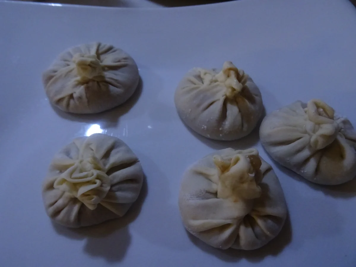 Rezept: Wan Tan's mit süß-scharfem Wok-Gemüse und Teriyaki-Soße Bild Nr. 3 Wan Tan's mit süß-scharfem Wok-Gemüse und Teriyaki-Soße - Rezept - Bild Nr. 3