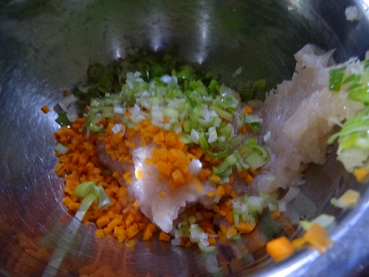 Wan Tan's mit süß-scharfem Wok-Gemüse und Teriyaki-Soße - Rezept - Bild Nr. 12