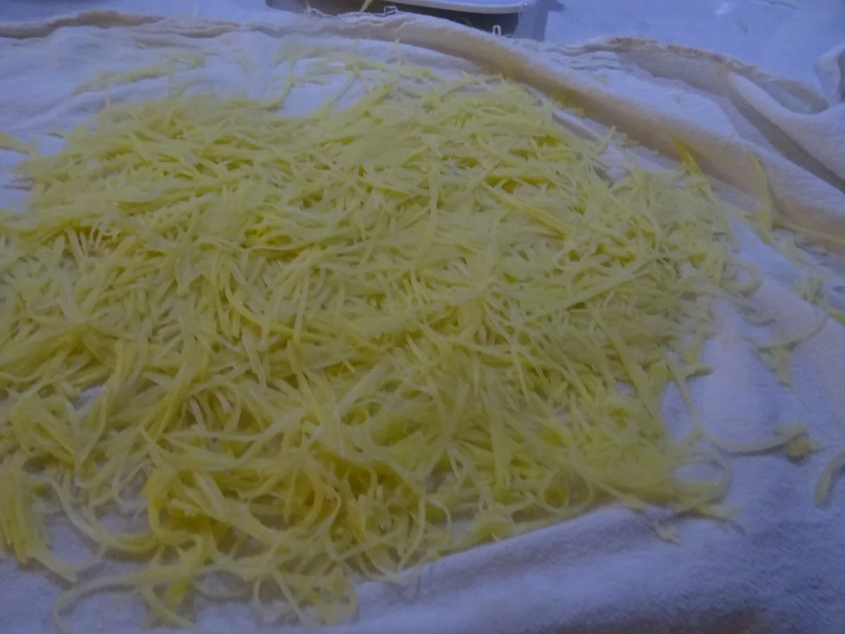 Rinderfilet im Röstimantel mit Steckrüben-Stampf und Rahm-Möhren - Rezept - Bild Nr. 5