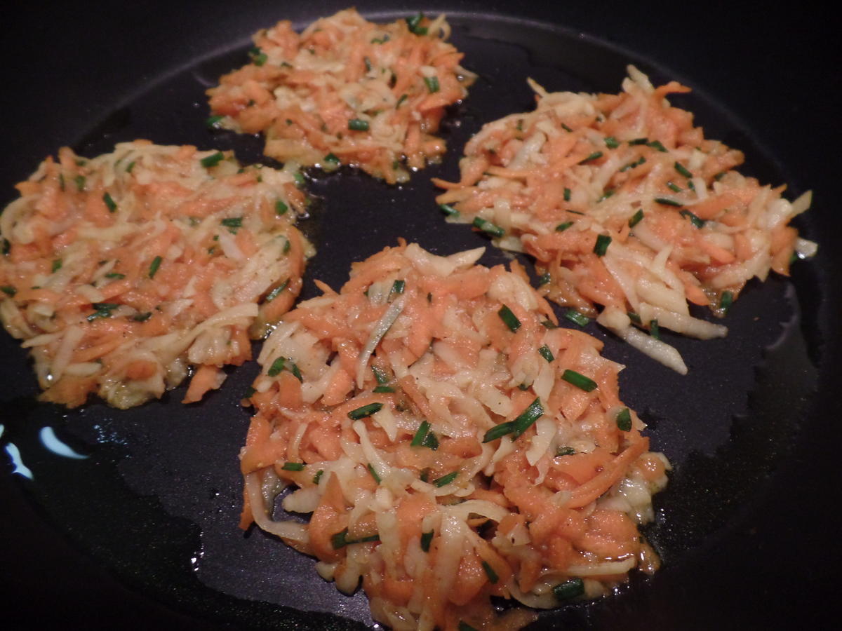 Gemüserösti mit Schnittlauchjoghurt - Rezept - kochbar.de