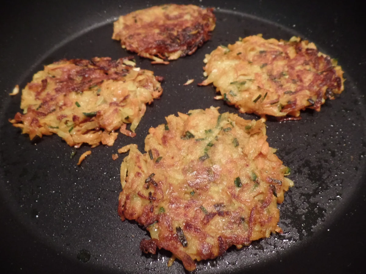 Gemüserösti mit Schnittlauchjoghurt - Rezept - Bild Nr. 9537