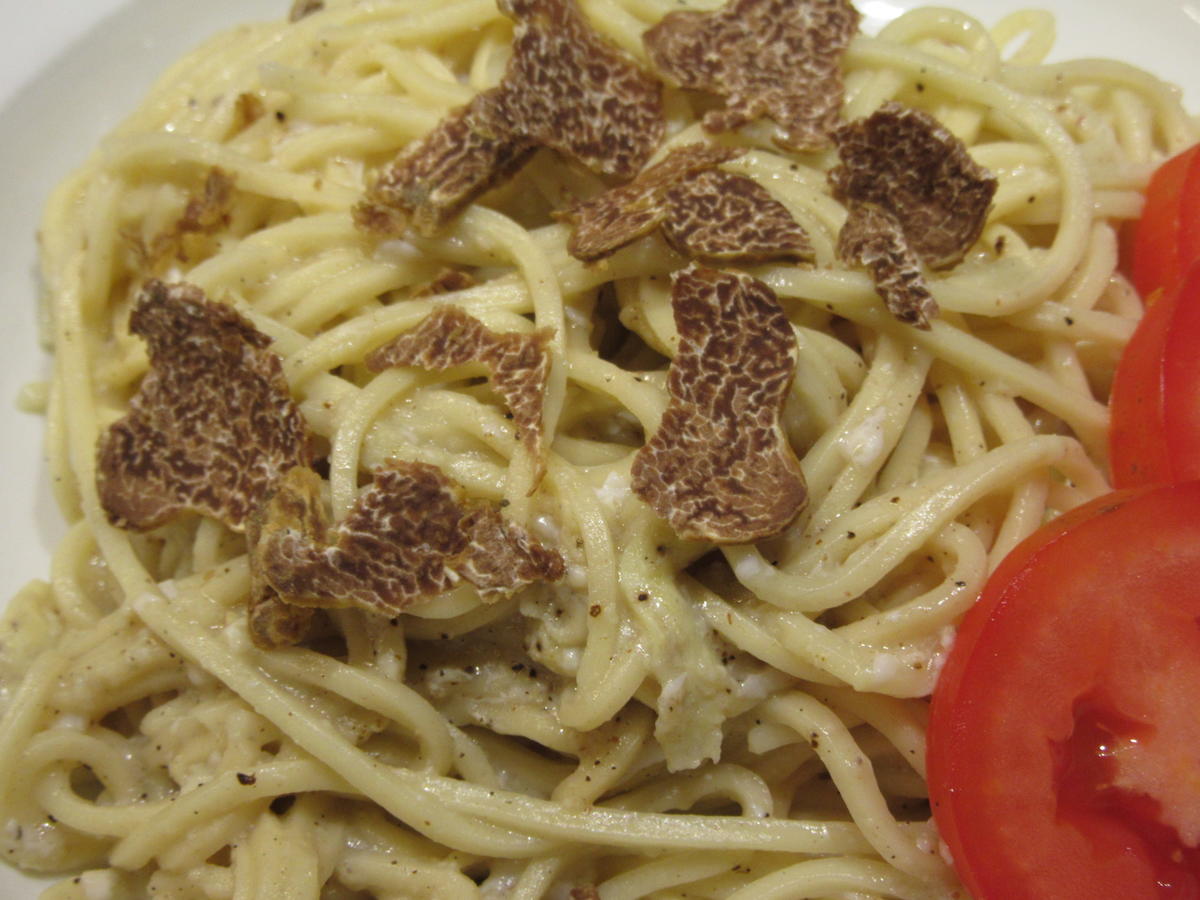 Pasta: Spaghetti mit Ei und weißem Trüffel - Rezept - Bild Nr. 2
