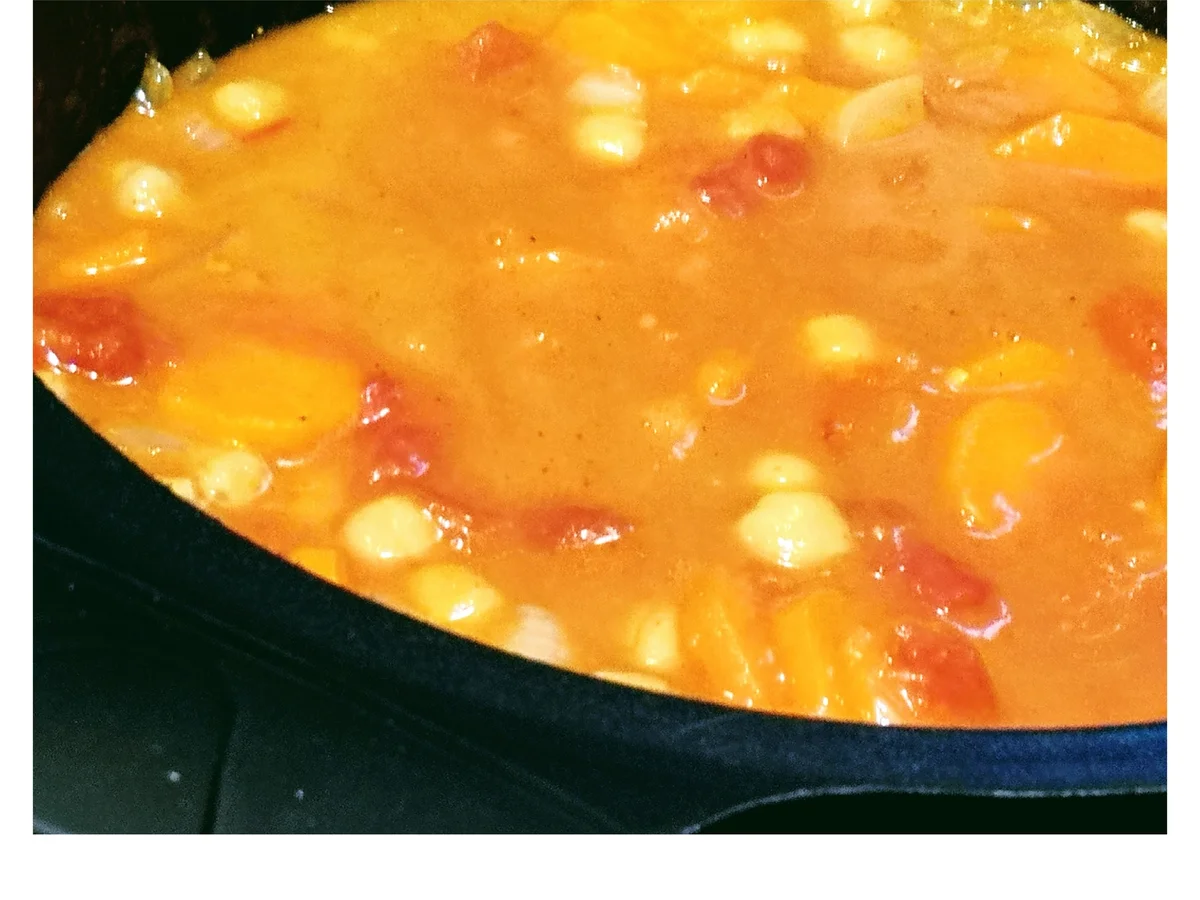 Rezept: BiNe` S TOMATEN KICHERERBSENTOPF Bild Nr. 4 BiNe` S TOMATEN KICHERERBSENTOPF - Rezept - Bild Nr. 4