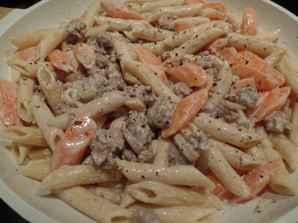 Rezept: Hack-Möhren-Pasta Bild Nr. 9540 Hack-Möhren-Pasta - Rezept - Bild Nr. 9540