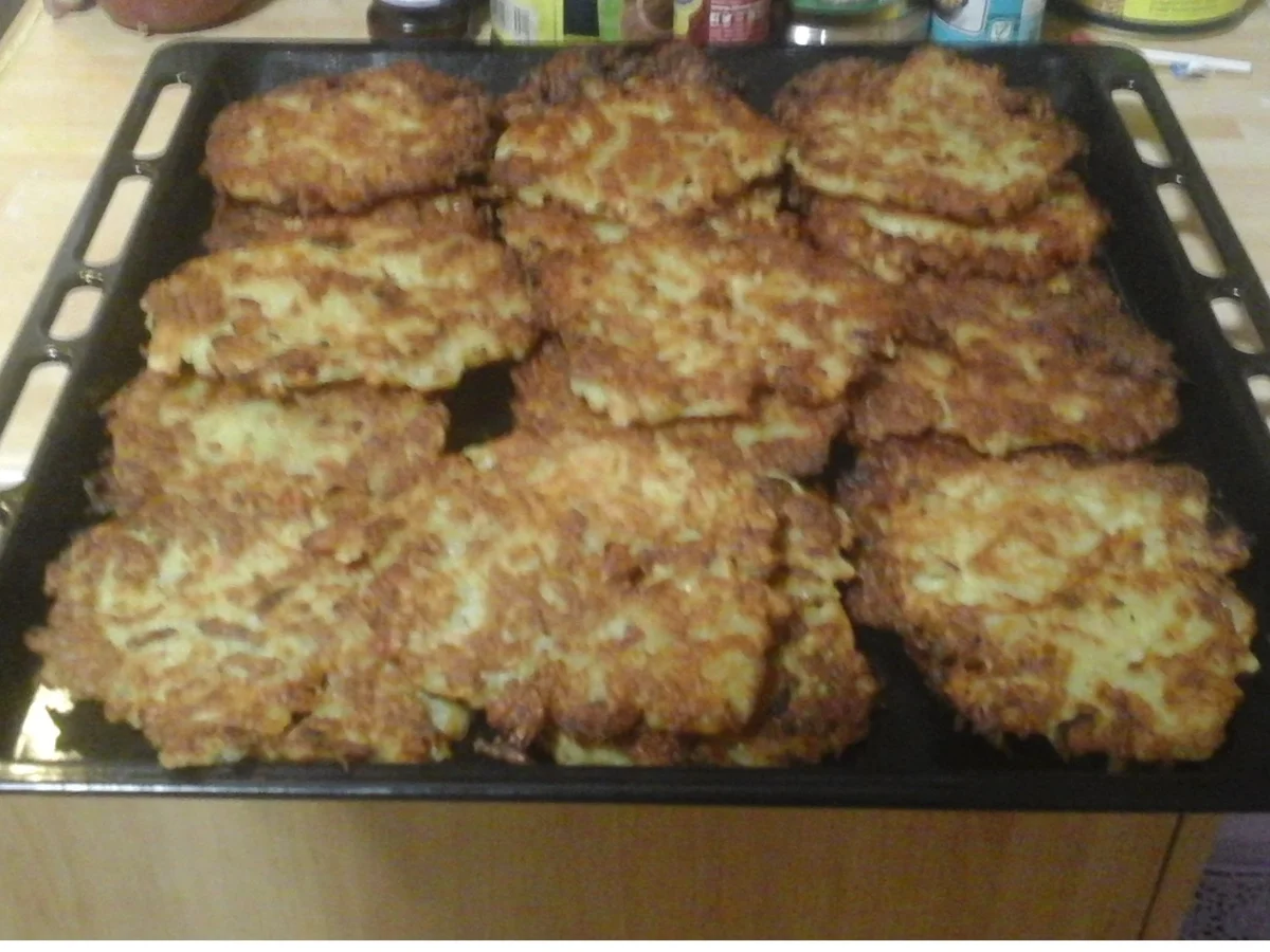 Rezept: Herzhaft gewürzte Kartoffelpuffer Bild Nr. 9 Herzhaft gewürzte Kartoffelpuffer - Rezept - Bild Nr. 9