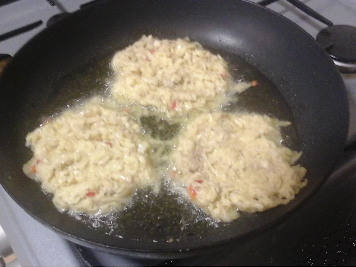 Rezept: Herzhaft gewürzte Kartoffelpuffer Bild Nr. 7 Herzhaft gewürzte Kartoffelpuffer - Rezept - Bild Nr. 7