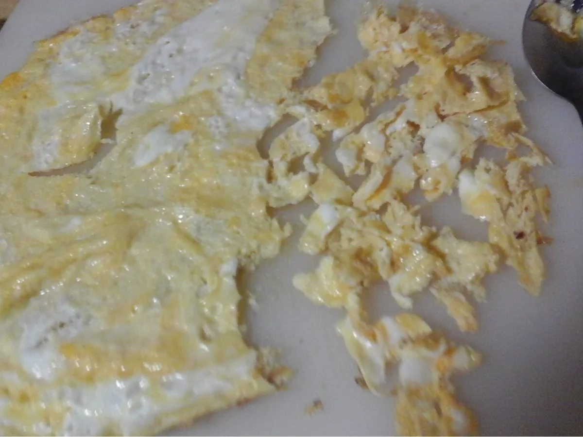 Gebratener Eierreis mit Hähnchenbrustfilet und Gemüse - Rezept - Bild Nr. 6