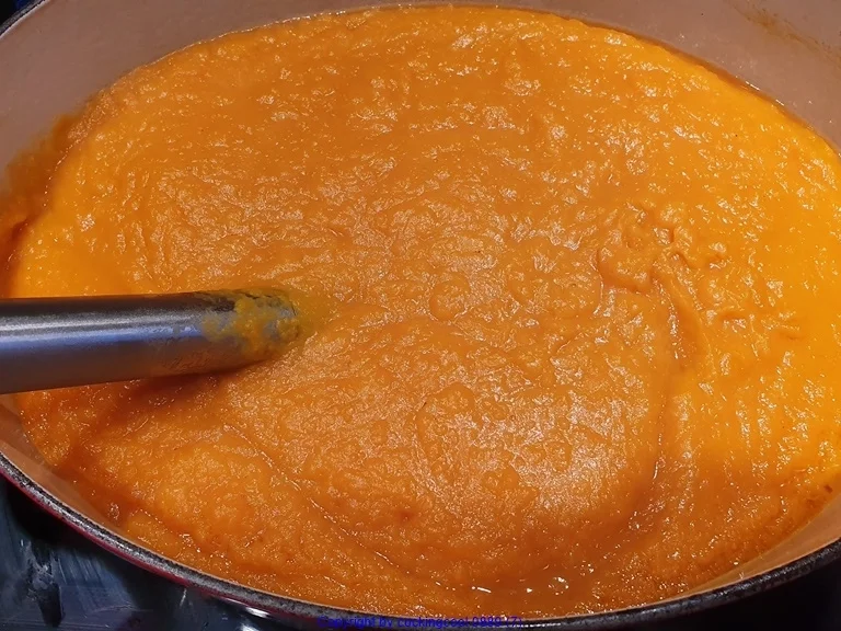 Rezept: Butternut Feta Chili Suppe = kochbar Challenge 11.0 (November 2019) Bild Nr. 7 Butternut Feta Chili Suppe = kochbar Challenge 11.0 (November 2019) - Rezept - Bild Nr. 7