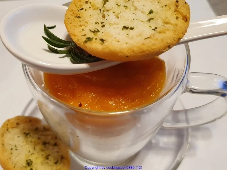 Rezept: Butternut Feta Chili Suppe = kochbar Challenge 11.0 (November 2019) Bild Nr. 10 Butternut Feta Chili Suppe = kochbar Challenge 11.0 (November 2019) - Rezept - Bild Nr. 10