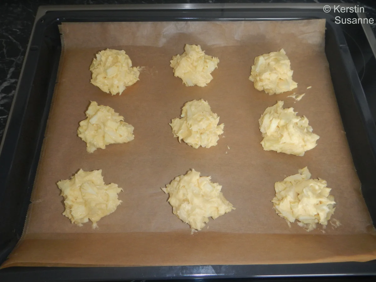 Rezept: Apfelküchlein Bild Nr. 7 Apfelküchlein - Rezept - Bild Nr. 7