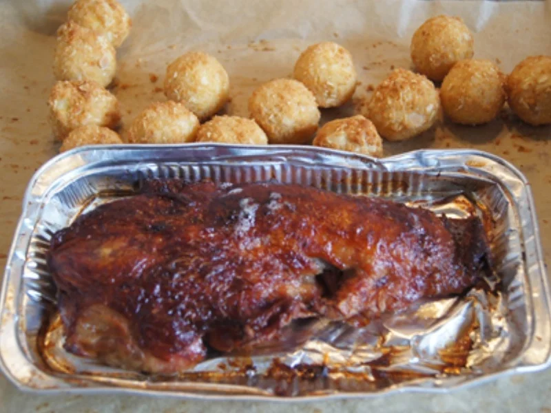 Rezept: Knusper-Ente mit Mandelbällchen und Ananas-Mango-Rotkohl Bild Nr. 6 Knusper-Ente mit Mandelbällchen und Ananas-Mango-Rotkohl - Rezept - Bild Nr. 6