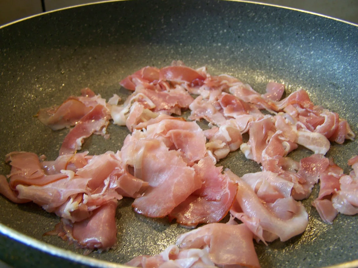 Rezept: Kleines Hackröllchen gefüllt .... Bild Nr. 9864 Kleines Hackröllchen gefüllt .... - Rezept - Bild Nr. 9864