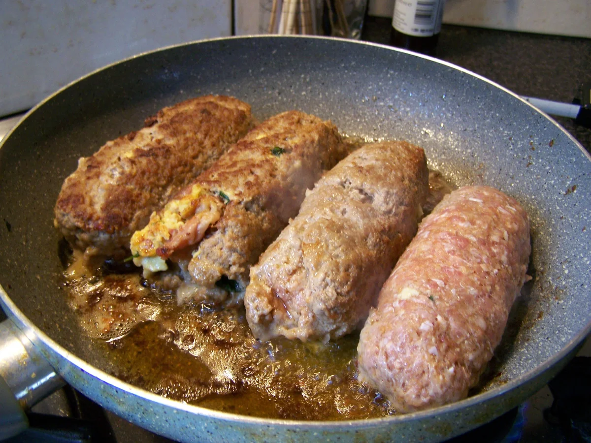 Rezept: Kleines Hackröllchen gefüllt .... Bild Nr. 9869 Kleines Hackröllchen gefüllt .... - Rezept - Bild Nr. 9869