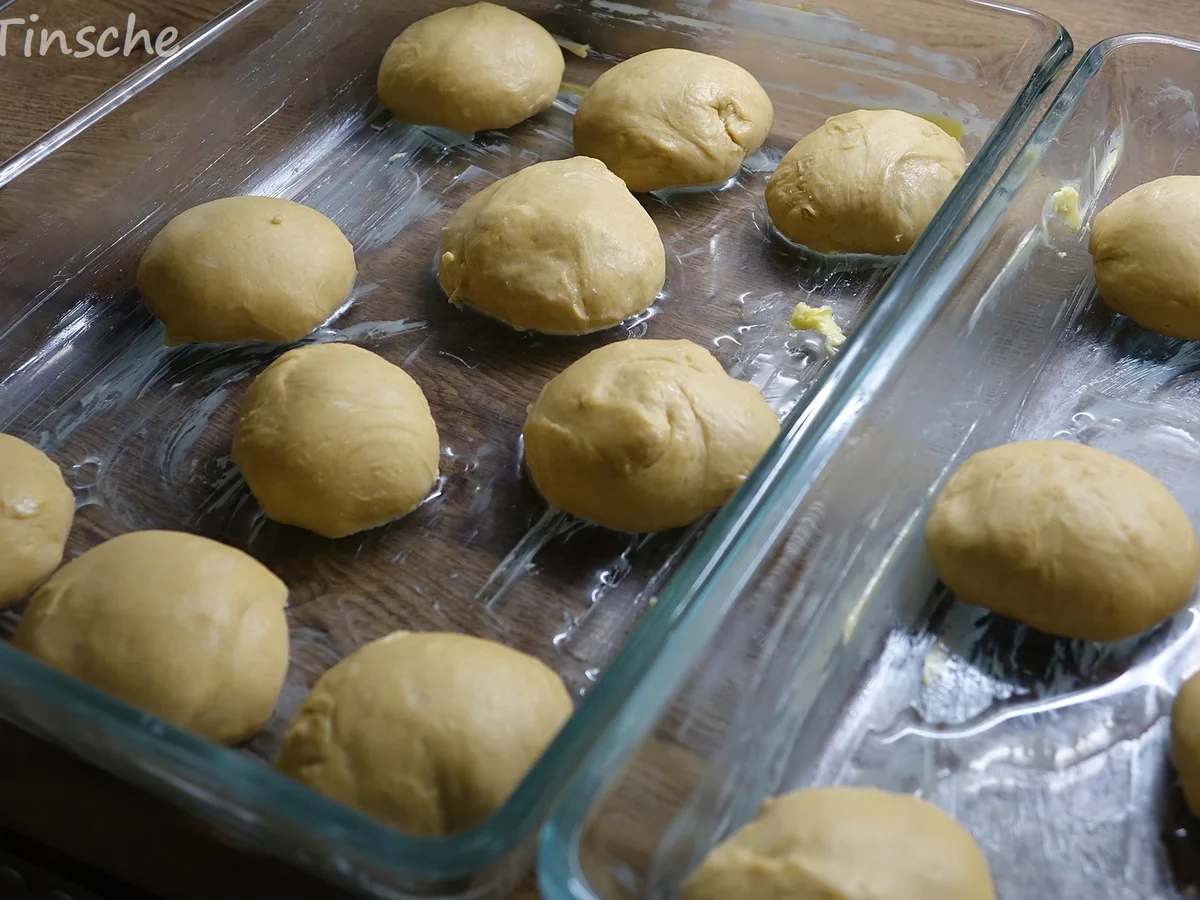 Rezept: Ochsenbäckchengulasch in Champignon-Morchelrahm Bild Nr. 5 Ochsenbäckchengulasch in Champignon-Morchelrahm - Rezept - Bild Nr. 5