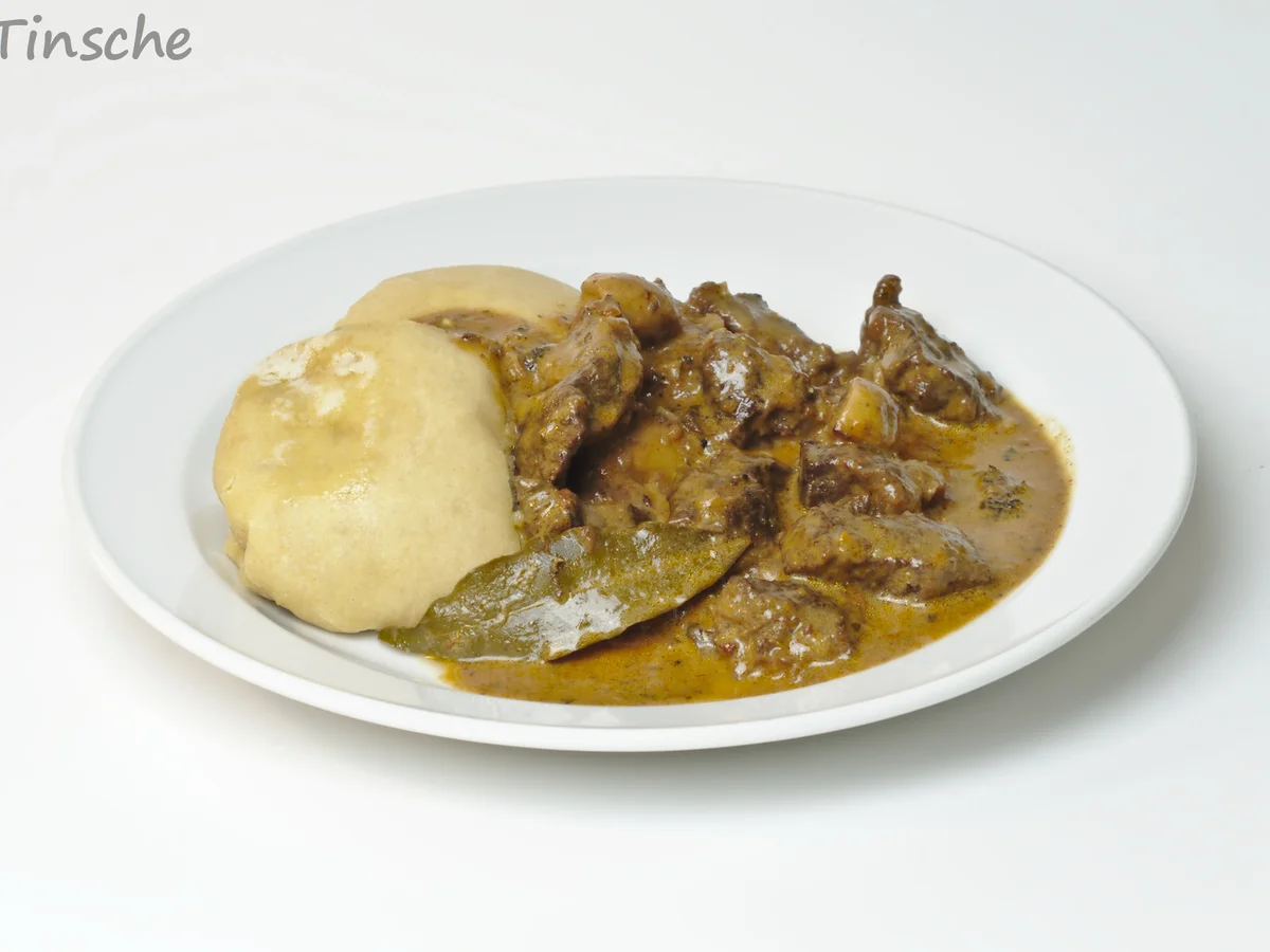 Rezept: Ochsenbäckchengulasch in Champignon-Morchelrahm Bild Nr. 6 Ochsenbäckchengulasch in Champignon-Morchelrahm - Rezept - Bild Nr. 6