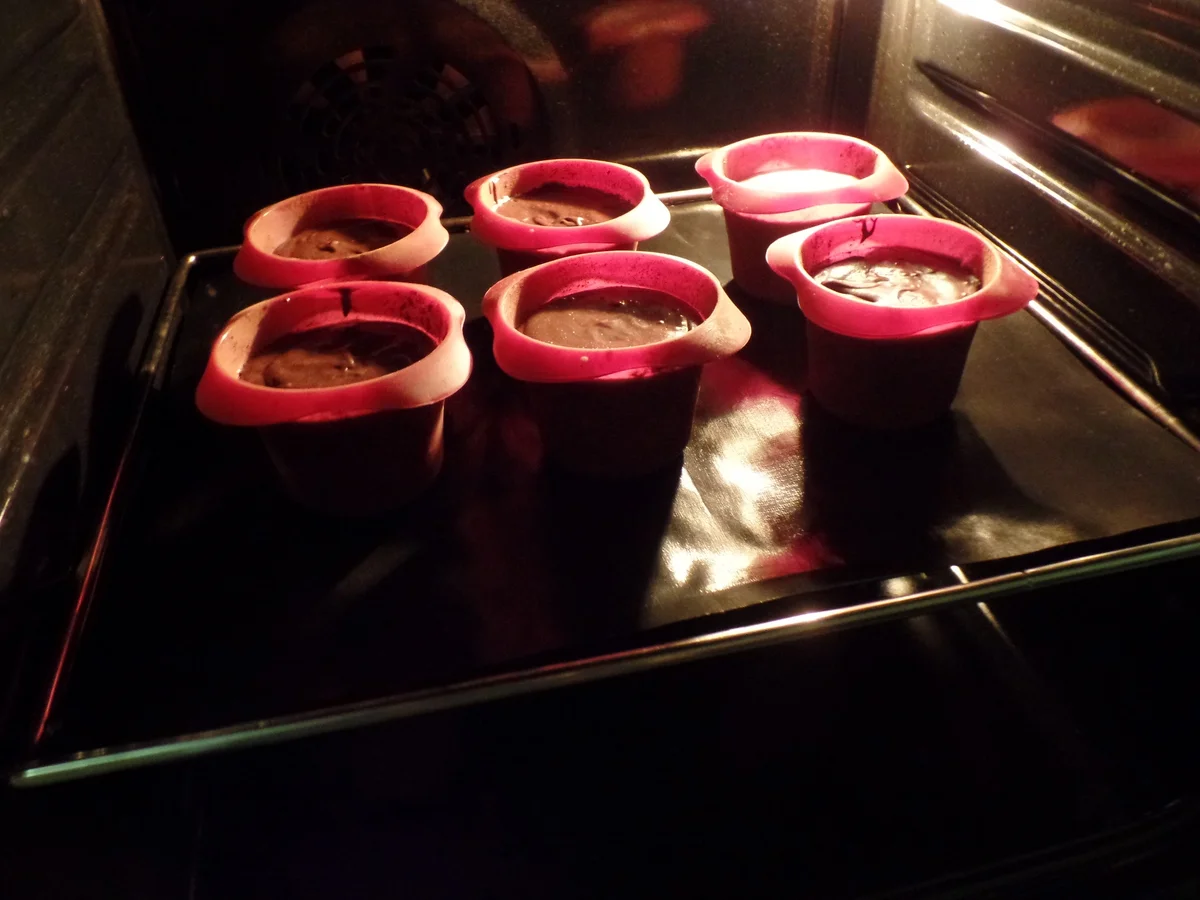 Schokoküchlein mit flüssigem Kern - Rezept - Bild Nr. 9566