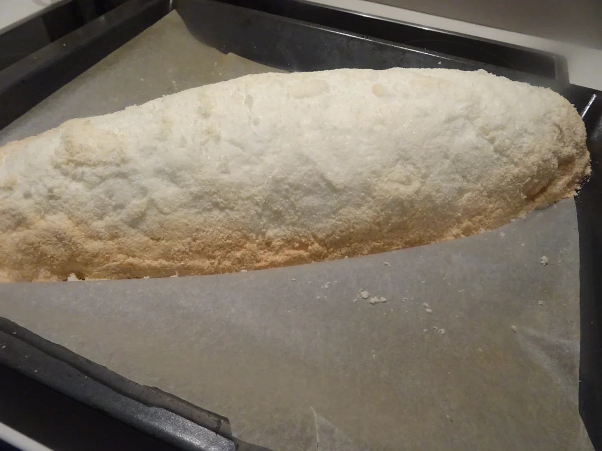 Lachsforelle XXL im Salzmantel mit Kartoffel-Gurkensalat und Dill-Schmand-Dip - Rezept - Bild Nr. 4