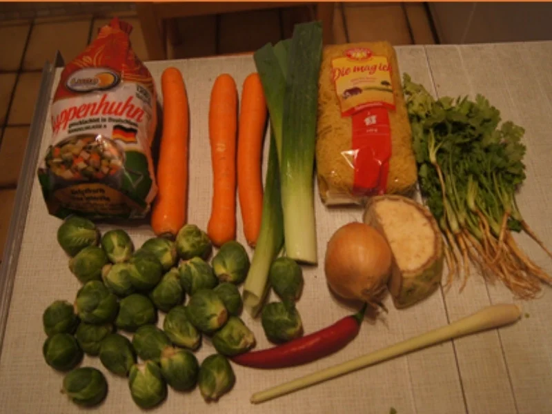 Asiatische Hühnersuppe - Rezept - Bild Nr. 3