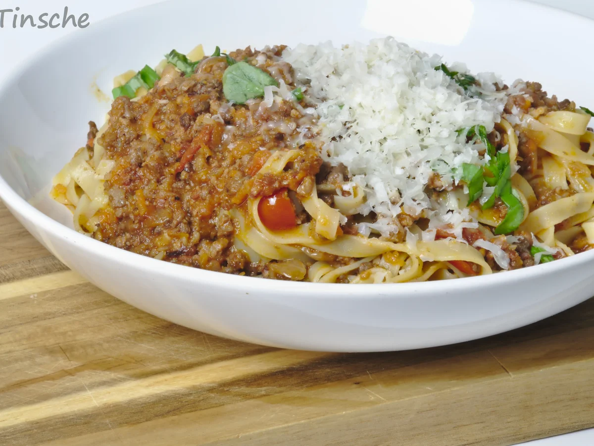 Ragù Bolognese mit Tagliatelle - Rezept - Bild Nr. 8