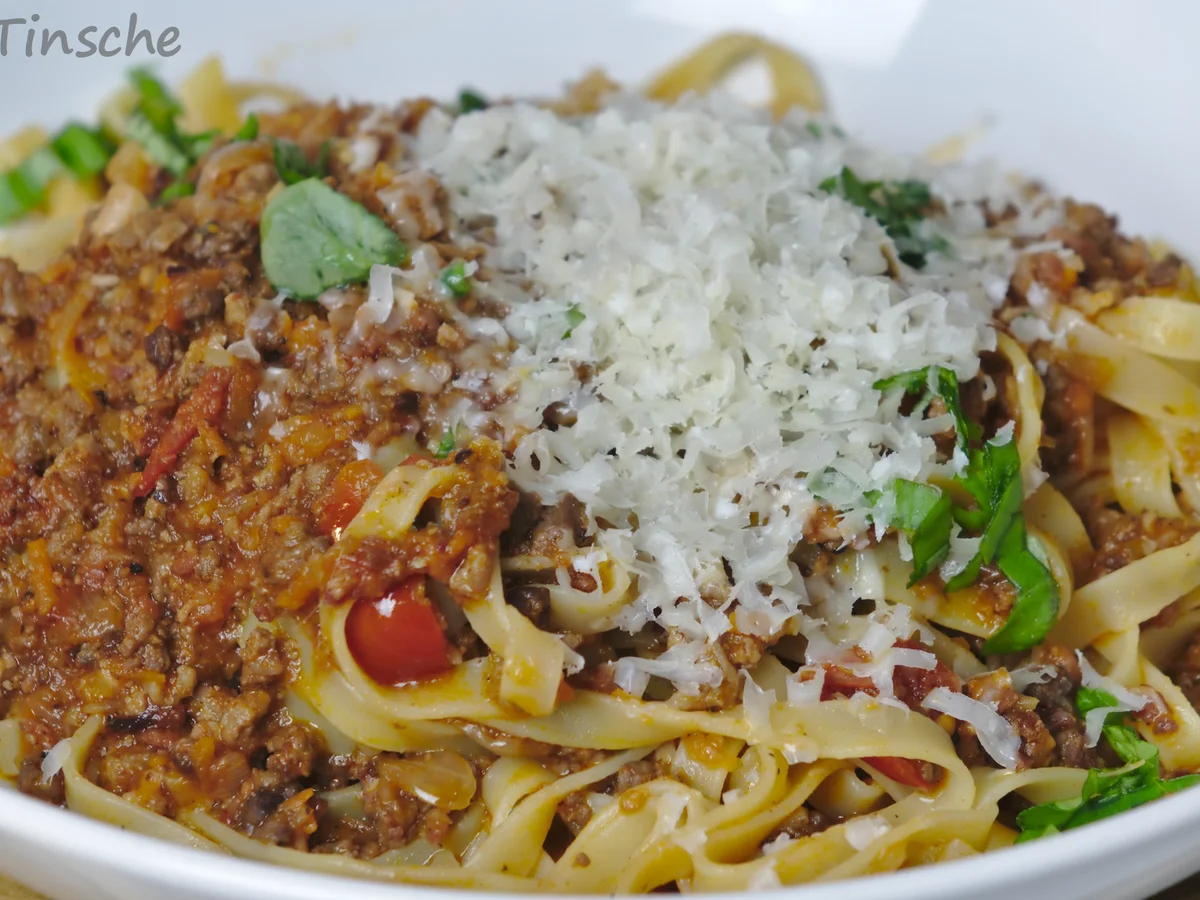 Ragù Bolognese mit Tagliatelle - Rezept - Bild Nr. 11
