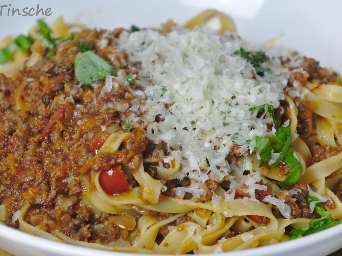Ragù Bolognese mit Tagliatelle - einfach - von sTinsche Ragù Bolognese mit Tagliatelle - einfach - von sTinsche