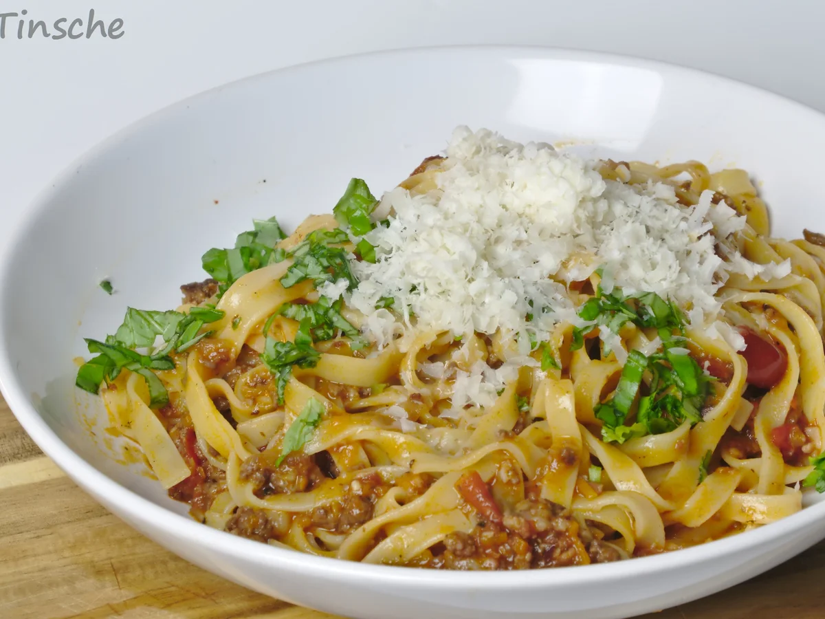 Ragù Bolognese mit Tagliatelle - Rezept - Bild Nr. 13