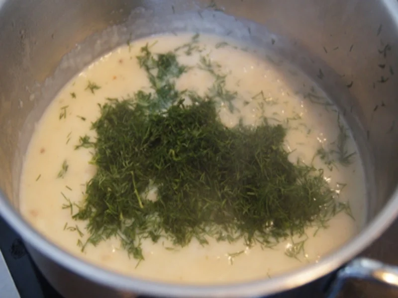 Rezept: Gekochte Eier in Dillsauce mit geräucherten Lachs und Drillingen Bild Nr. 7 Gekochte Eier in Dillsauce mit geräucherten Lachs und Drillingen - Rezept - Bild Nr. 7