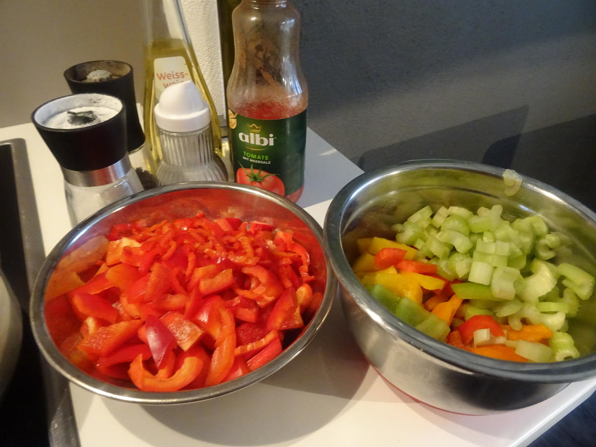Paprika-Rahm-Gemüse mit Fisch-Klößchen - Rezept - Bild Nr. 10