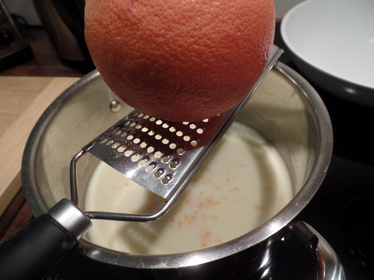 Weißer Schokopudding mit Grapefruitkompott - Rezept - Bild Nr. 9559