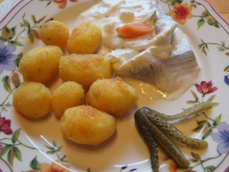 Rezept: Französche Kartoffeln mit Sahne-Heringsfilets Bild Nr. 9 Französche Kartoffeln mit Sahne-Heringsfilets - Rezept - Bild Nr. 9