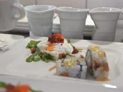 Pochiertes Ei mit Chorizo und Kaviar - Waldorf Roll - Rezept - Bild Nr. 2