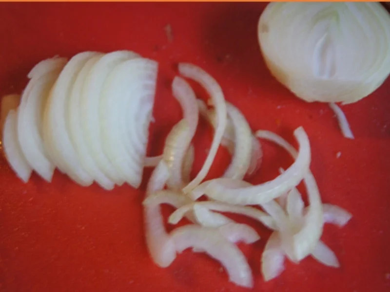 Mie-Nudeln mit Rindfleisch, Ei, Gemüse und Cashew-Nüssen im Wok - Rezept - Bild Nr. 12