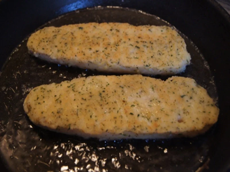 Rezept: Seelachsfilet mit Brokkoli und Drillingen mit Petersilie Bild Nr. 5 Seelachsfilet mit Brokkoli und Drillingen mit Petersilie - Rezept - Bild Nr. 5